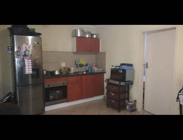 2 BEDROOM TOWNHOUSE FOR SALE IN OLIEVENHOUTBOSCH
